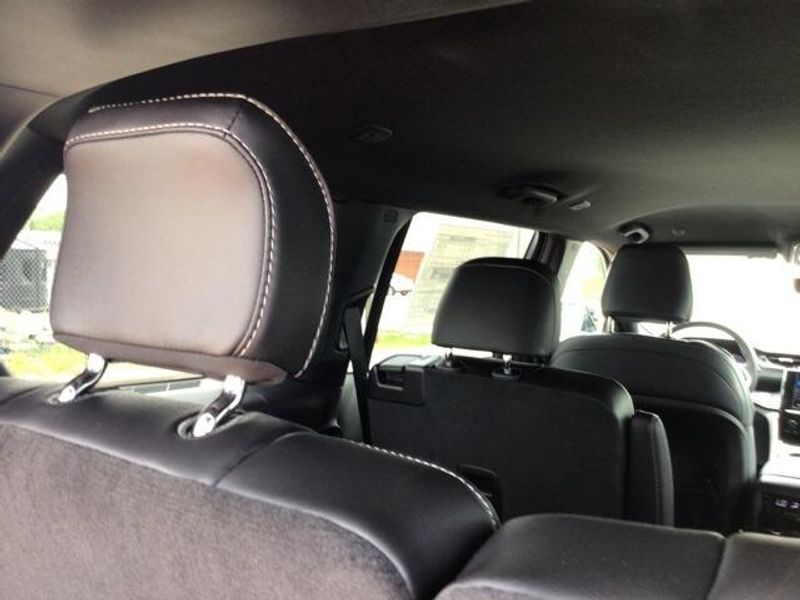 2025 Jeep Grand Cherokee L Altitude 4x2Image 18