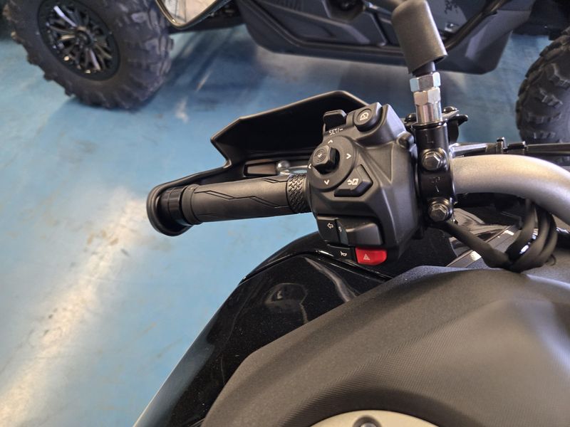 2025 Yamaha TRACER 9 RAVEN Image 10