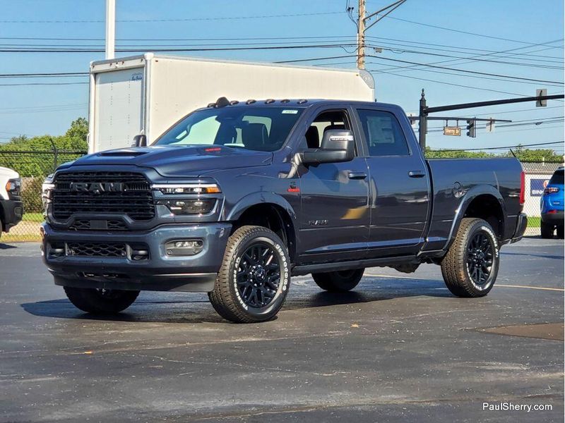 New 2025 RAM 2500 Limited Crew Cab 4x4 6