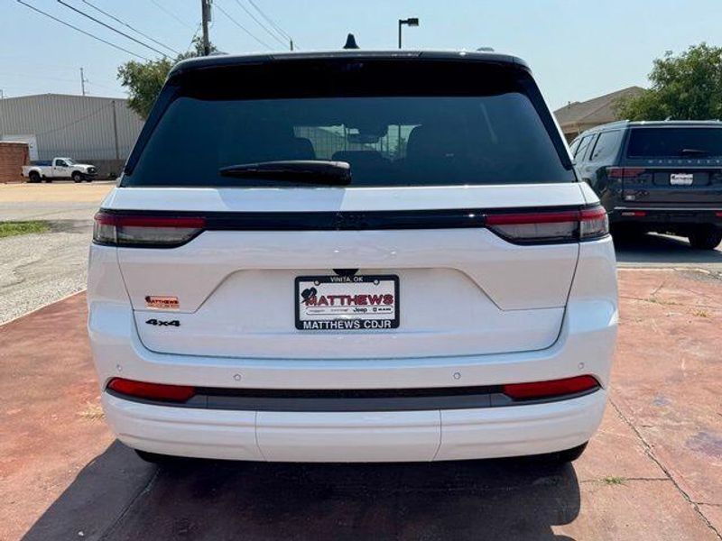 New 2026 Jeep Grand Cherokee Limited Reserve 4x4Image 6