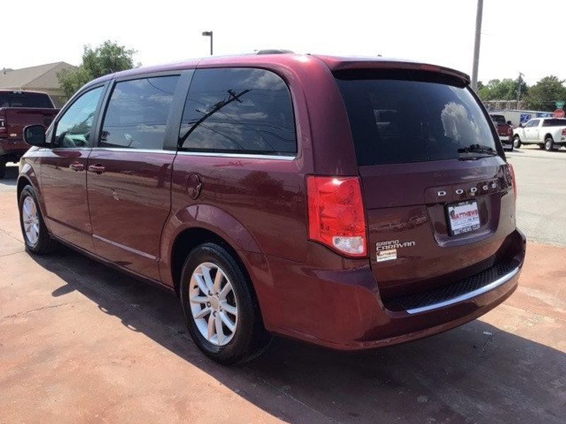 2019 Dodge Grand Caravan SXTImage 3