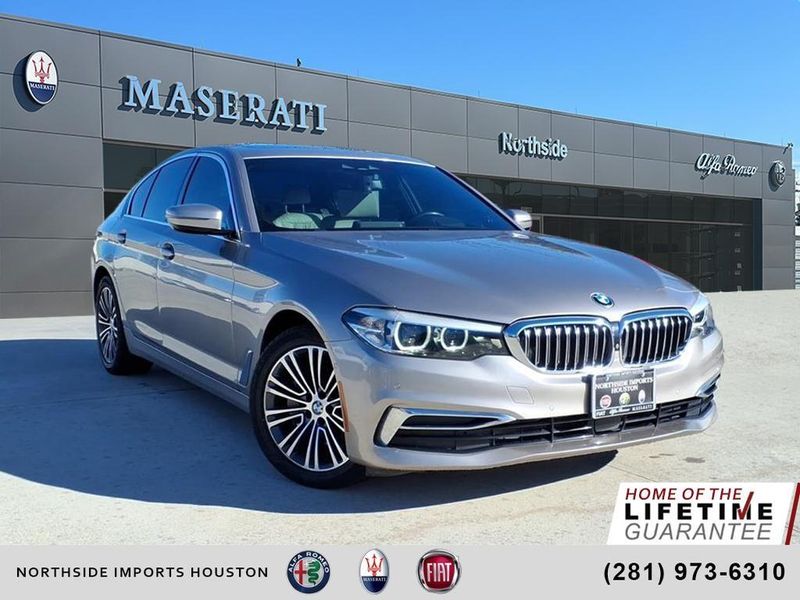 Used 2019 BMW 530i xDriveImage 1