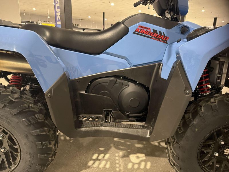 New 2025 Suzuki KINGQUAD 500 AXI POWER STEERING SE  in a BLUE exterior color. Victorville Del Amo Motorsports 760-241-7387 delamomotorsportsofvictorville.com 