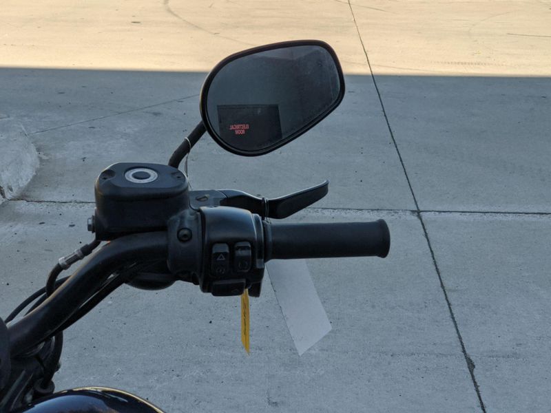 Used 2021 Harley-Davidson SPORTSTER IRON 883 Image 24