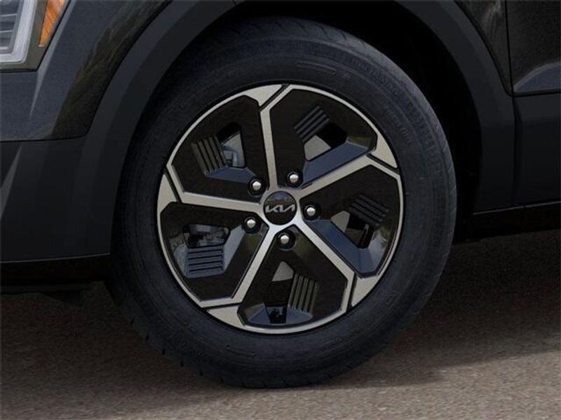 2025 Kia Niro EXImage 9