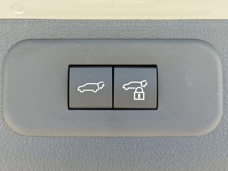 New 2026 Lexus TX 500h F SPORT Performance PremiumImage 14