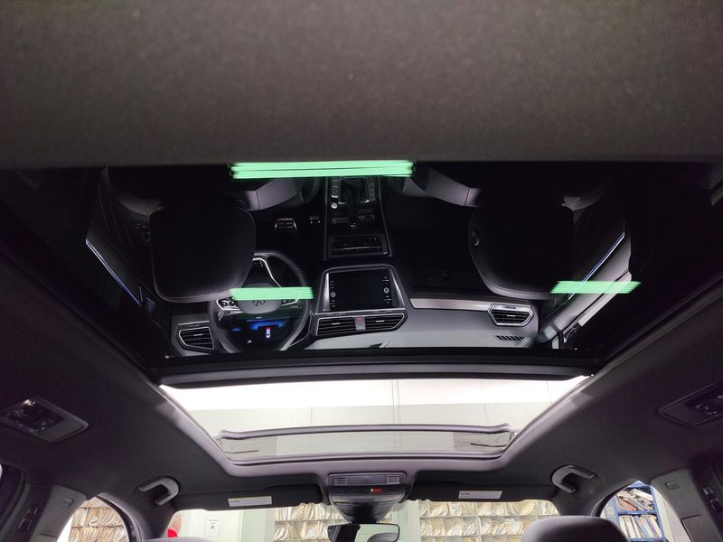 2024 Volkswagen Tiguan SE R-Line Black AWD w/SunroofImage 8