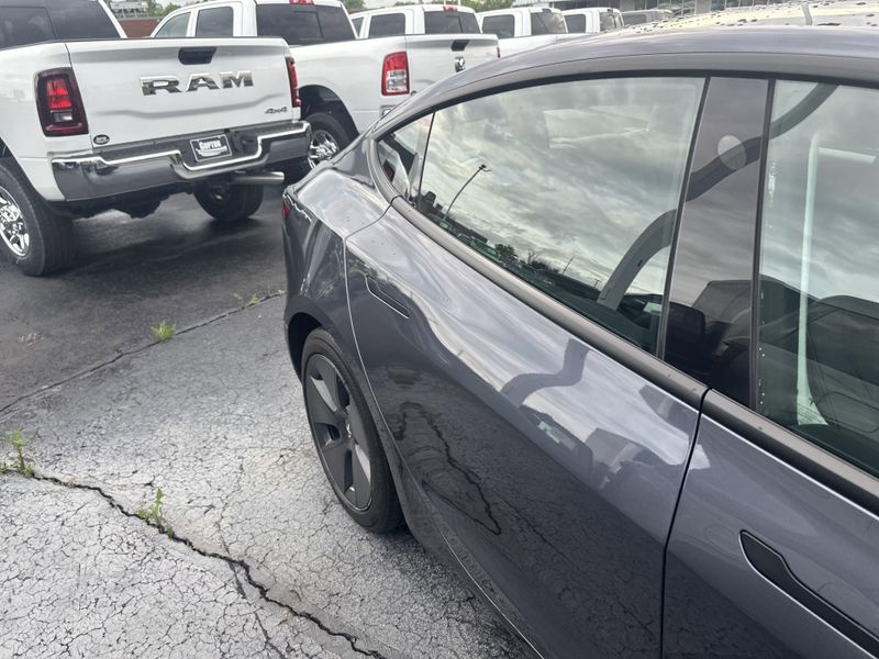 2021 Tesla Model 3 Standard Range PlusImage 6