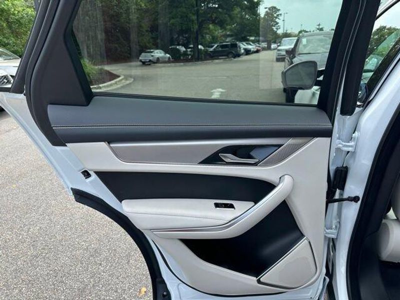 2025 Jaguar F-PACE R-Dynamic S
