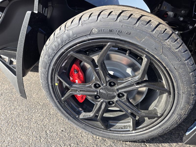 NEW 2026 POLARIS SLINGSHOT SIGNATURE EDITION AUTODRIVE Image 20