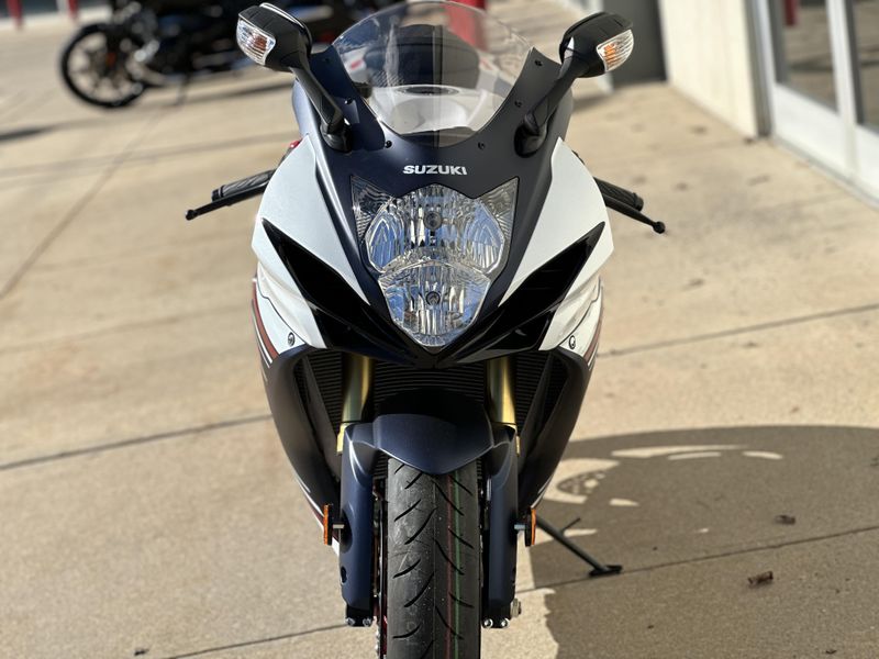 2025 Suzuki GSXR 750Image 4