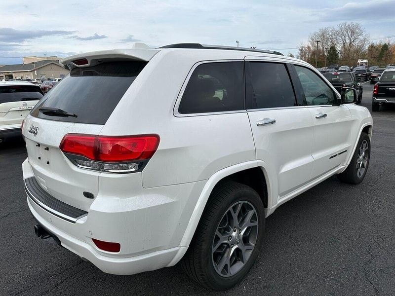 2019 Jeep Grand Cherokee OverlandImage 14