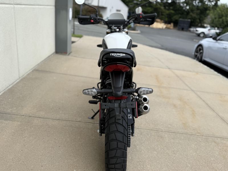 2026 Triumph SCRAMBLER 400 XCImage 5