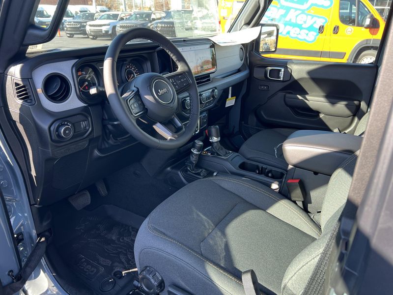 New 2026 Jeep Wrangler 2-door Sport SImage 11