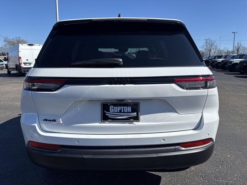 New 2026 Jeep Grand Cherokee Limited 4x4Image 7