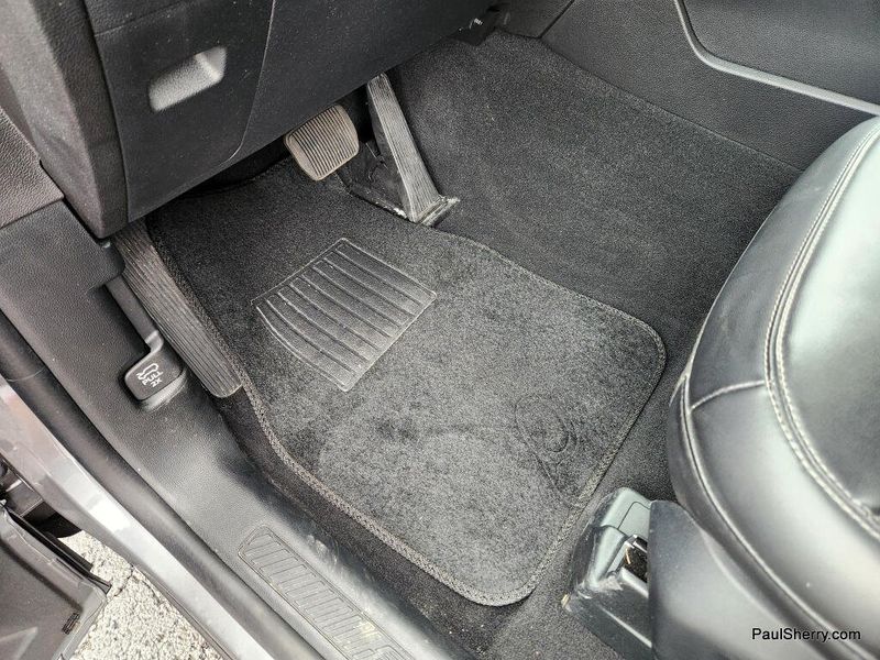 Used 2024 Ford Explorer XLT