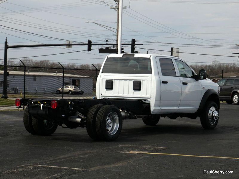 2024 RAM 5500 Tradesman Chassis Crew Cab 4x4 84