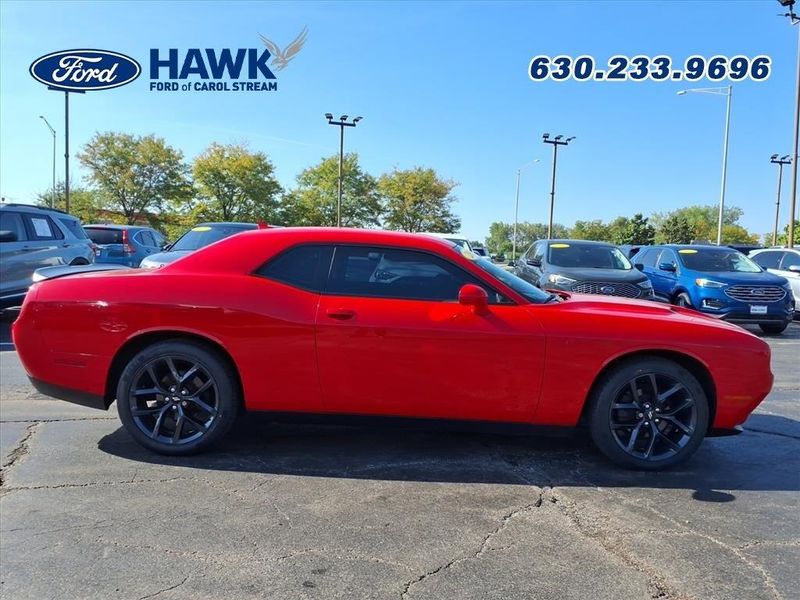 2019 Dodge Challenger SXT photo 7