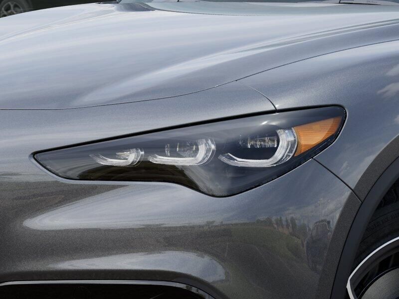 New 2025 Alfa Romeo Stelvio AwdImage 32