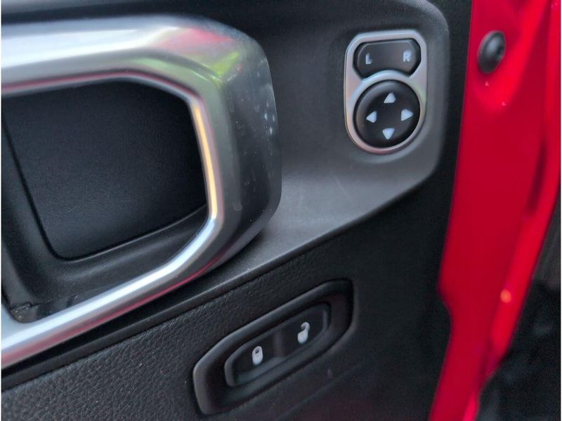 Used 2020 Jeep Wrangler RubiconImage 13