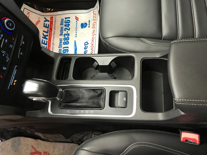 Used 2019 Ford Escape SELImage 5