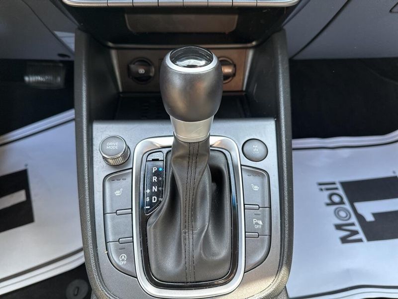 2022 Hyundai Kona LimitedImage 26