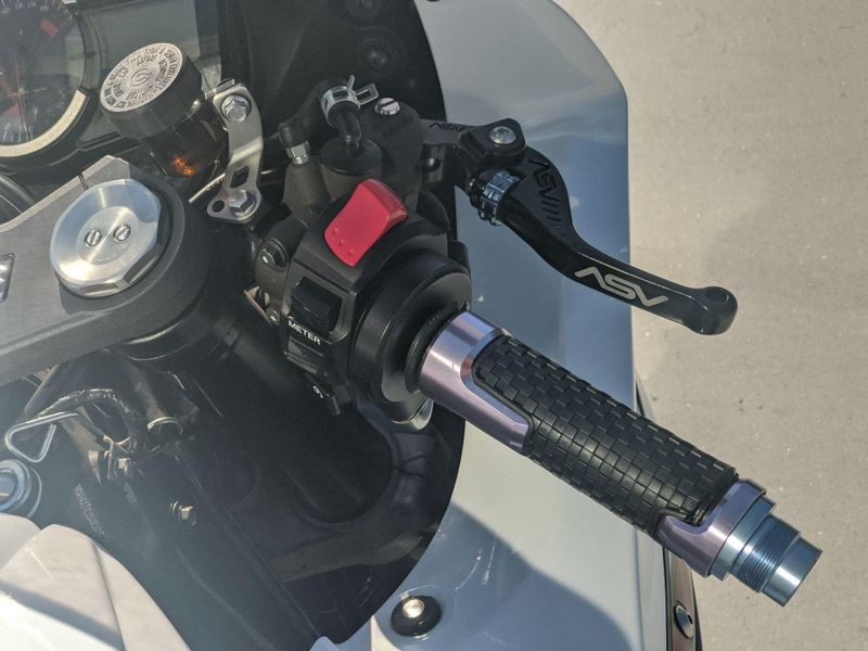 Used 2025 Suzuki GSX-R600 CA Image 10