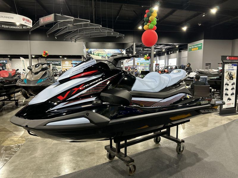 2025 Yamaha VX CRUISER W&sol;AUDIO  in a BLACK/ICE BLUE exterior color. Del Amo Motorsports of Redondo Beach (424) 390-7811 delamomotorsports.com 