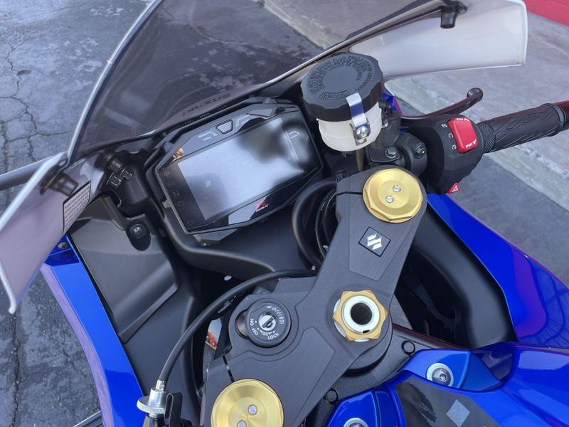 New 2027 Suzuki GSX-R1000 40TH ANNIVERSARY EDITION Image 18