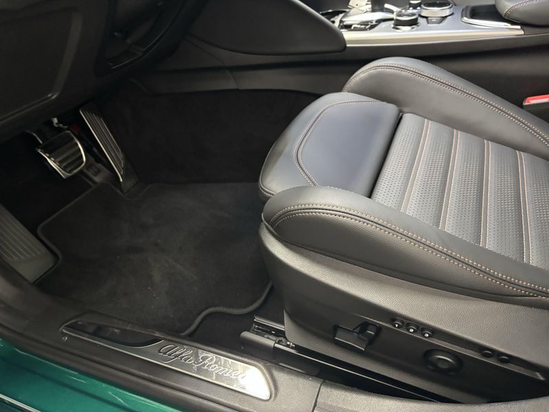 New 2025 Alfa Romeo Giulia Intensa AwdImage 4