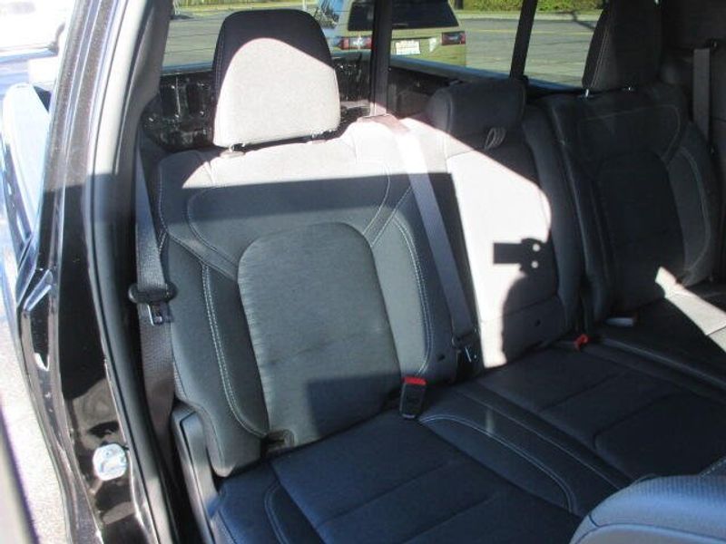 Used 2025 RAM 1500 Big HornImage 25