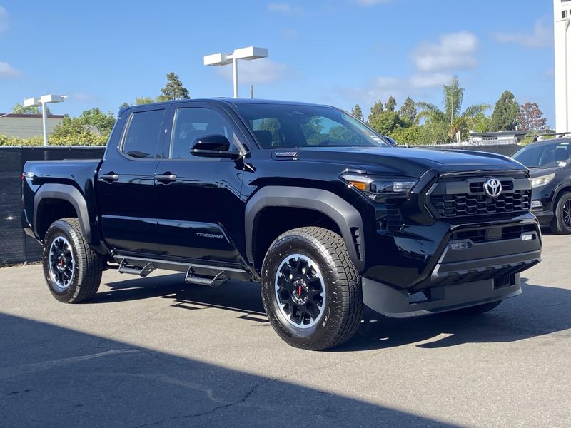 New 2025 Toyota Tacoma TRD Off Road HybridImage 2
