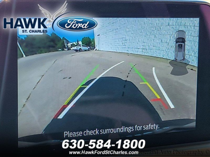 2022 Ford Escape SEL photo 13