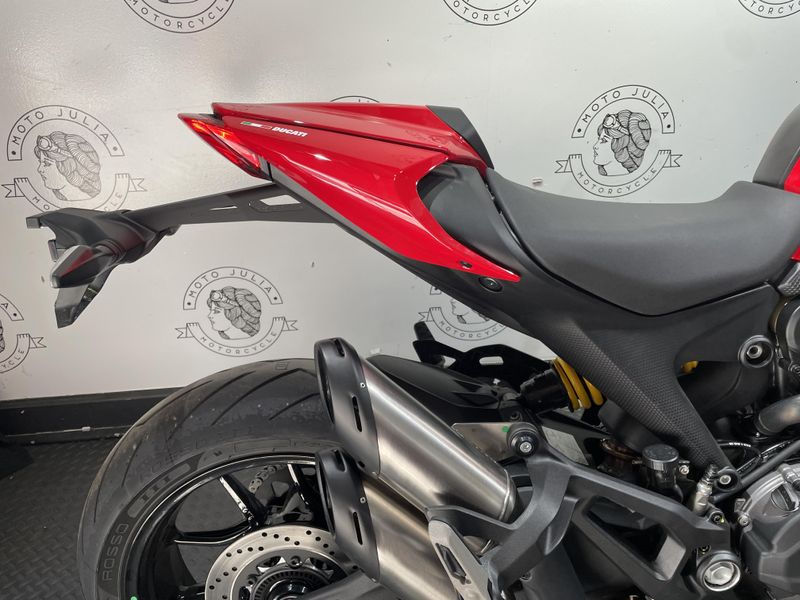 2024 Ducati MONSTER PLUS