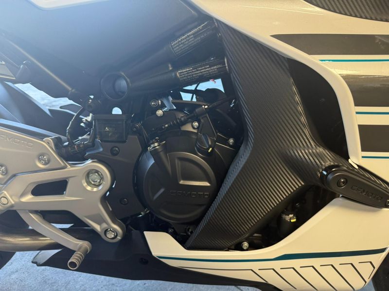 New 2026 CFMOTO 450SS Image 16