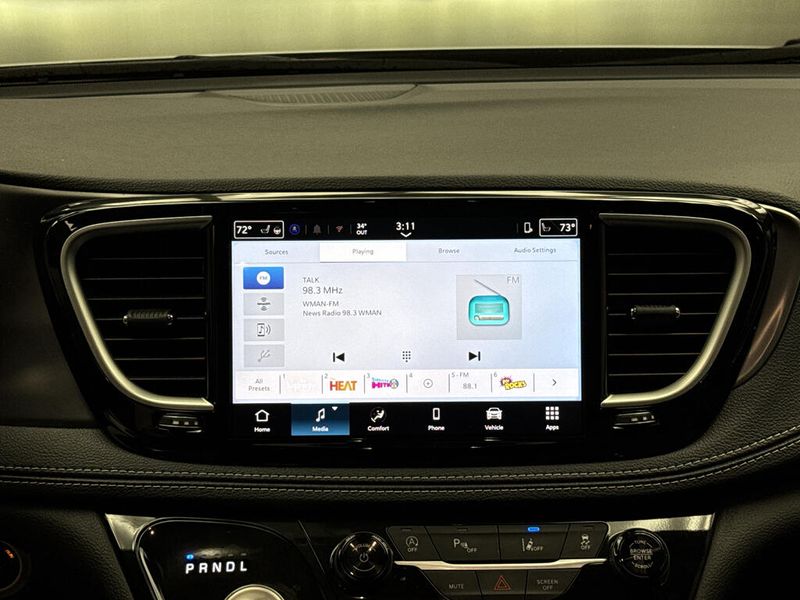 New 2026 Chrysler Pacifica Select AwdImage 10