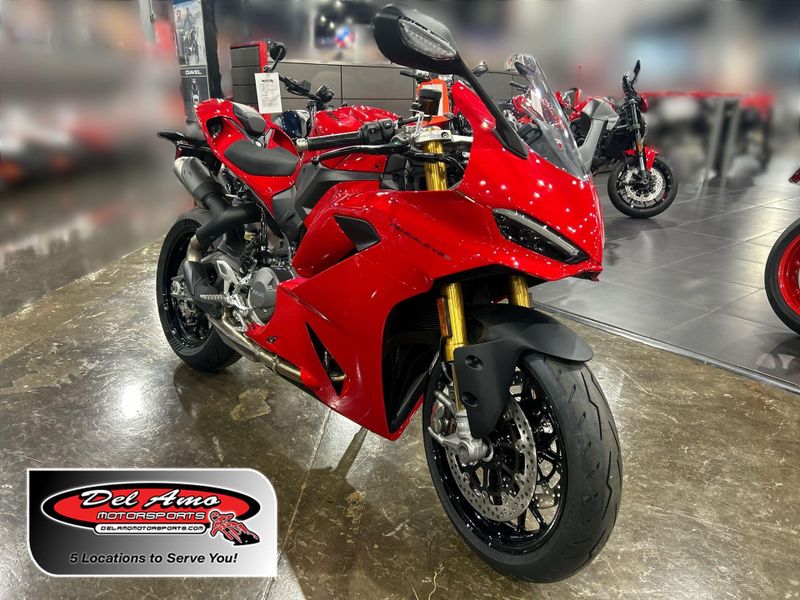 New 2026 Ducati PANIGALE V2 S 896 