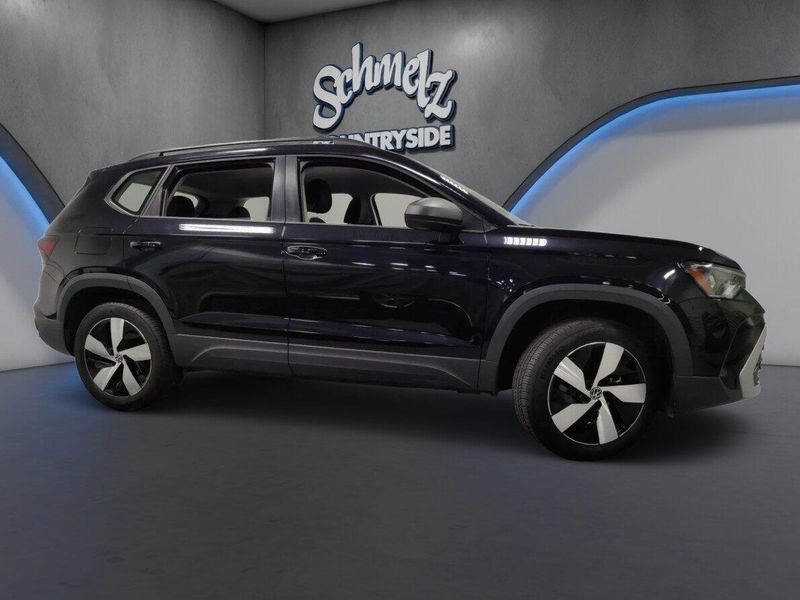 Used 2025 Volkswagen Taos S 4-Motion AWDImage 3