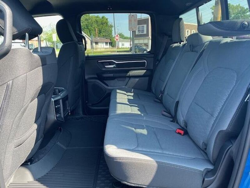 2025 RAM 1500 Big Horn Crew Cab 4x4 5