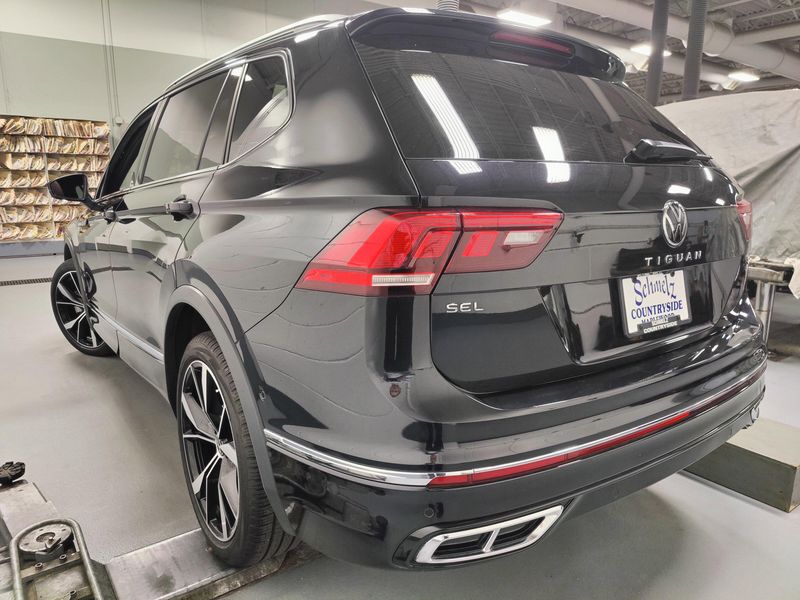 Used 2024 Volkswagen Tiguan AWD SEL R-Line w/Sunroof/navImage 16