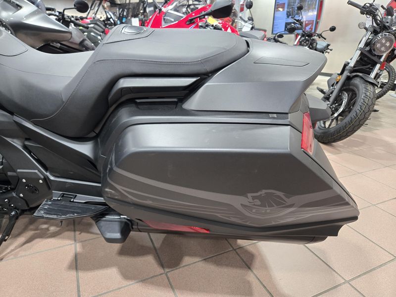 New 2025 Honda GOLD WING DCT 50TH ANNIVERSARY MATTE BLACK METALLIC Image 12