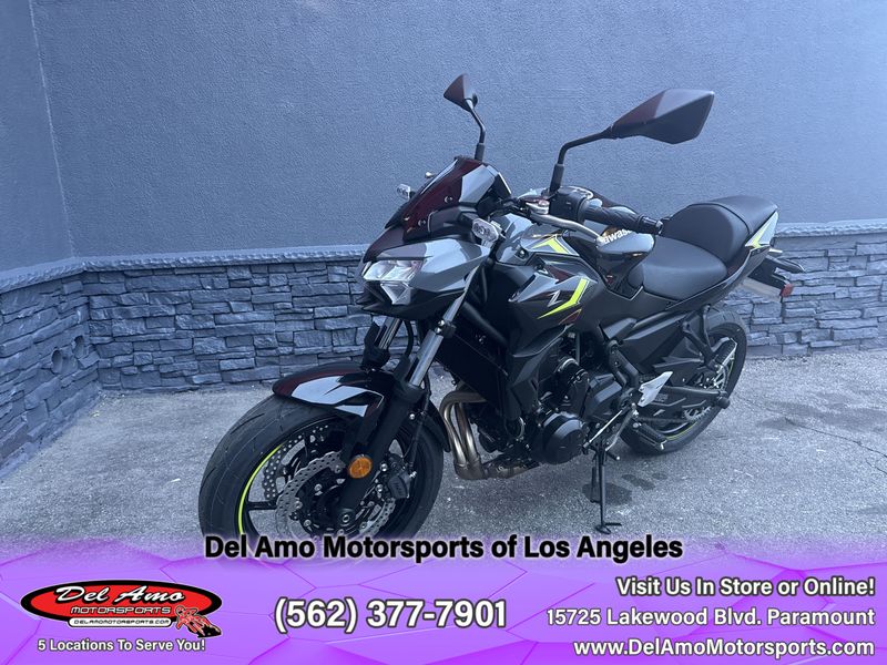 2024 Kawasaki ER650PRFNL-GY2  in a METALLIC MATTE DARK GRAY/METALLIC SPARK BLACK exterior color. Del Amo Motorsports of Los Angeles (562) 262-9181 delamomotorsports.com 