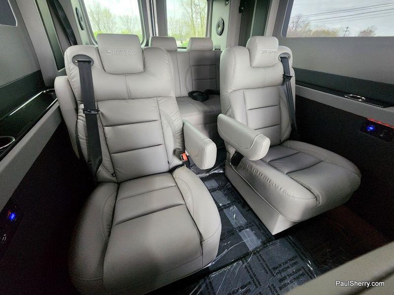2024 RAM Promaster 2500 Slt+ Window Van High Roof 159