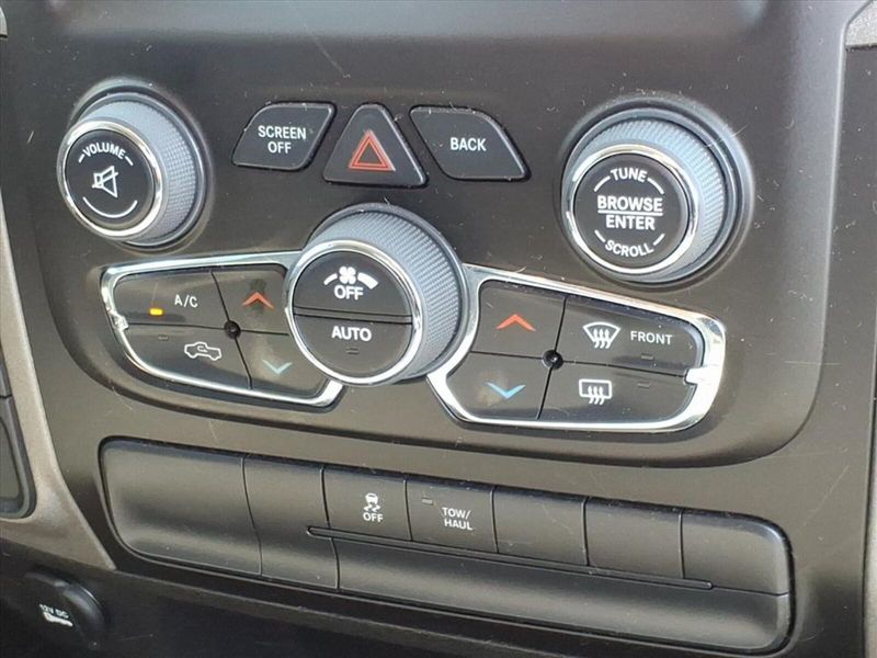2022 Ram 1500 Classic Tradesman photo 7