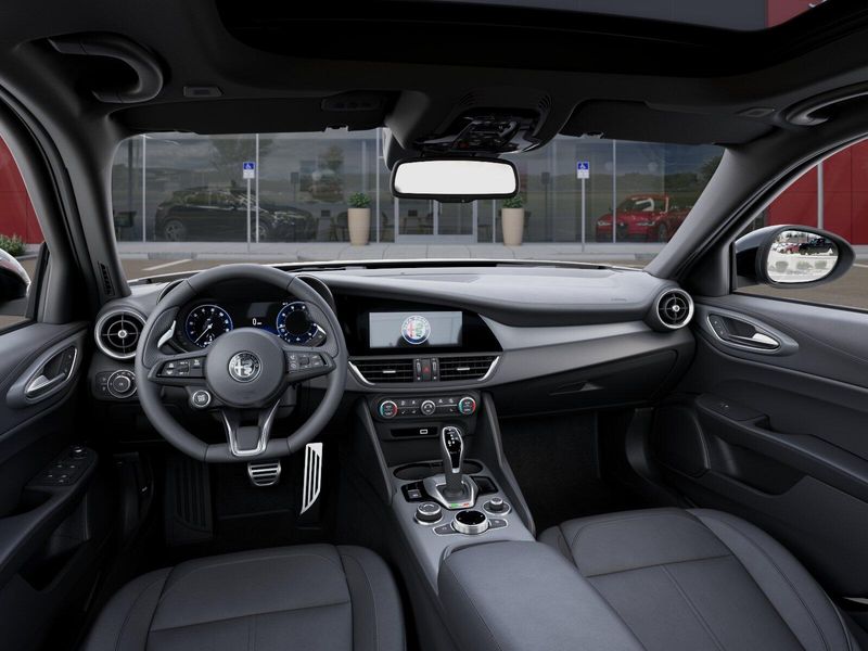 New 2025 Alfa Romeo Giulia AwdImage 27