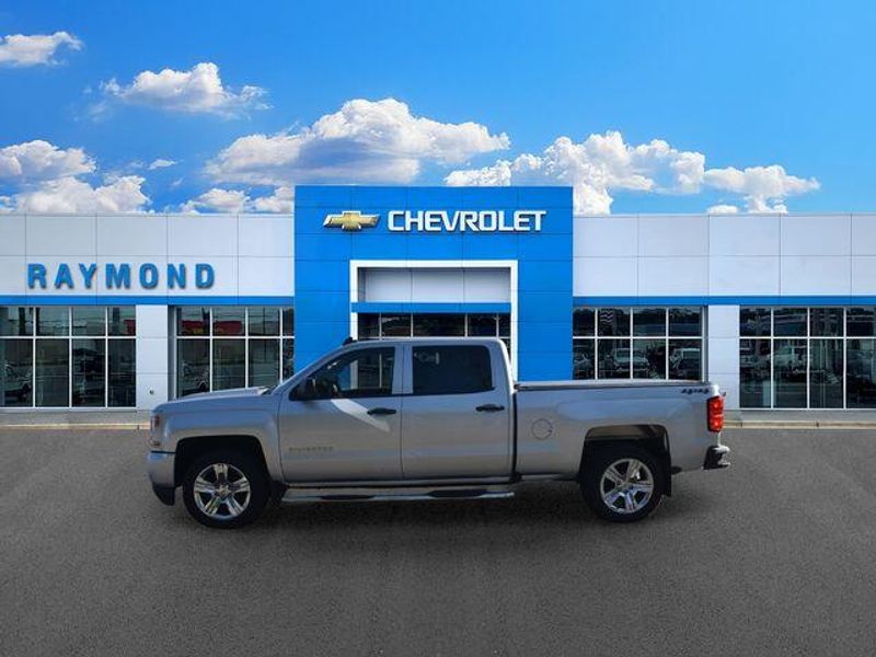 Used 2018 Chevrolet Silverado 1500 CustomImage 6