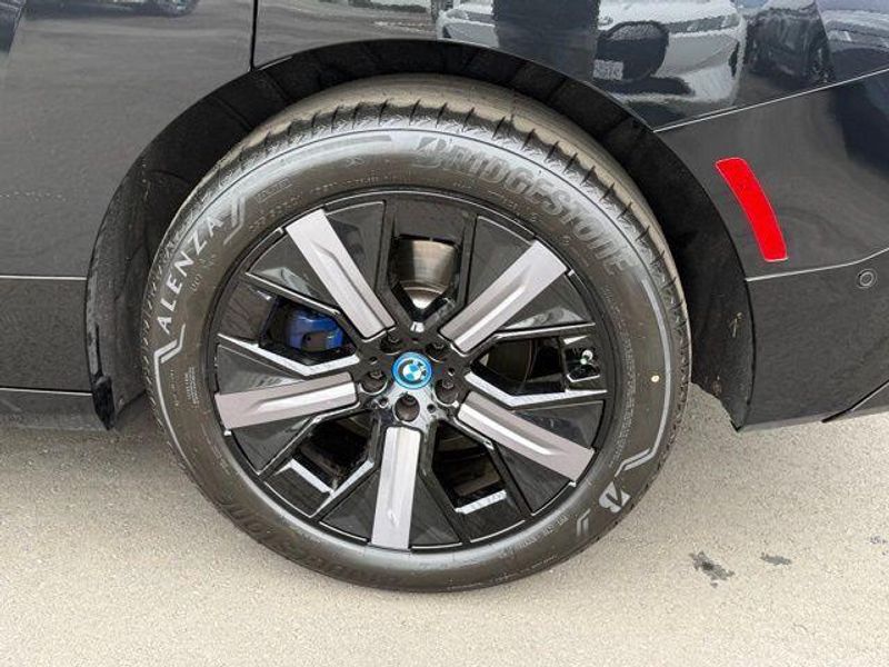 Used 2023 BMW iX xDrive50Image 14