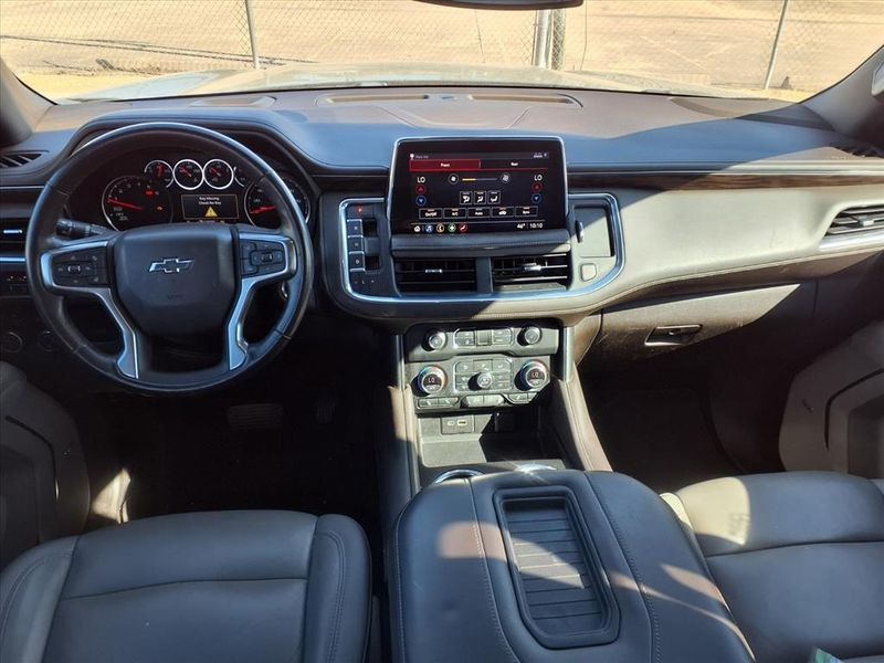 Used 2021 Chevrolet Suburban Z71Image 11