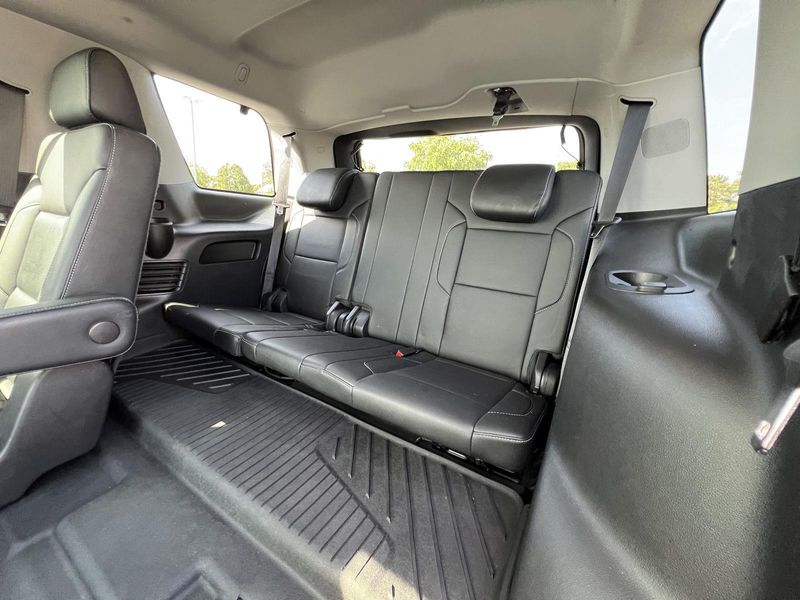 2020 Gmc Yukon SLT photo 37