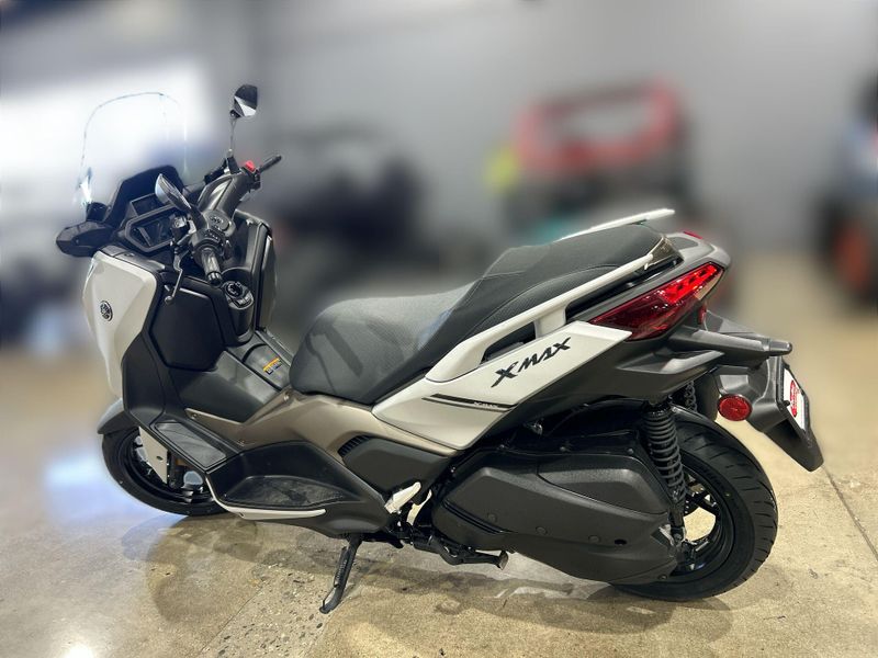 Used 2023 Yamaha Xmax Image 21